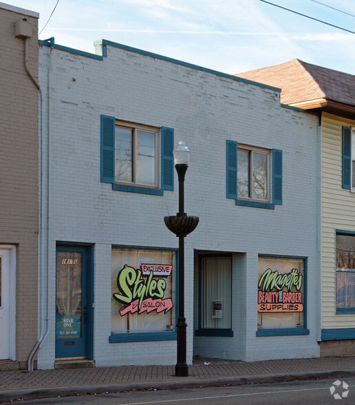 Primary Photo Of 1617 1/2 W Galbraith Rd, North College Hill Storefront Retail Office For Lease