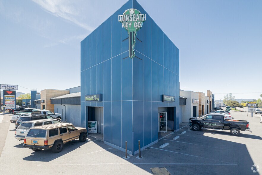 More Photos Of 3000-3090 Mill St, Reno Unknown For Lease
