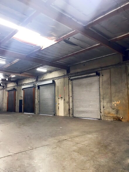 More Photos Of 5102-5108 Azusa Canyon Rd, Irwindale Unknown For Lease