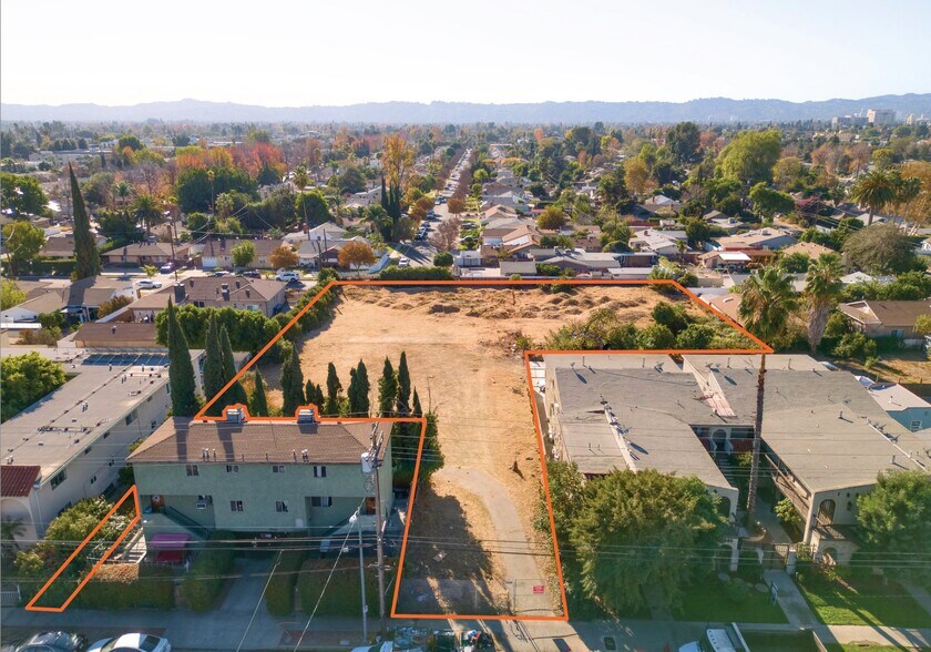 More Photos Of 13840 Sherman Way, Van Nuys Land For Sale