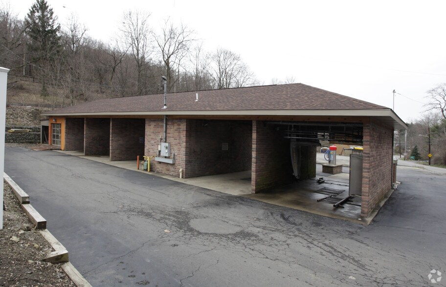 Primary Photo Of 2532 Baldwick Rd, Pittsburgh Specialty For Sale