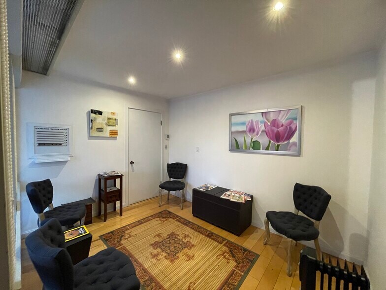 More Photos Of 10 Millwood St, Mill Valley Medical For Sale