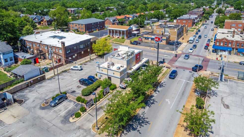 More Photos Of 5600 S Grand Blvd, Saint Louis Fast Food For Sale