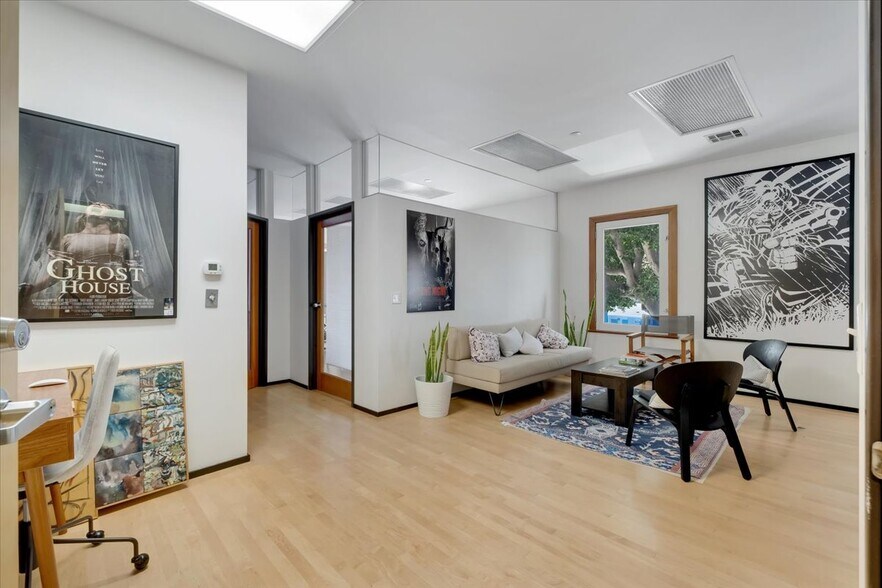 More Photos Of 2525 Main St, Santa Monica Office For Lease