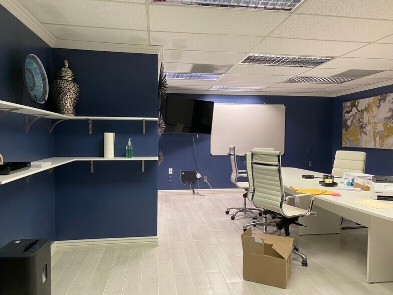 More Photos Of 2301 W Dunlap Ave, Phoenix Office For Lease