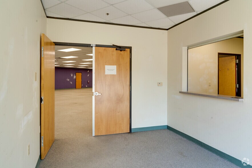 More Photos Of 4101 Capital Blvd, Raleigh Light Distribution For Lease