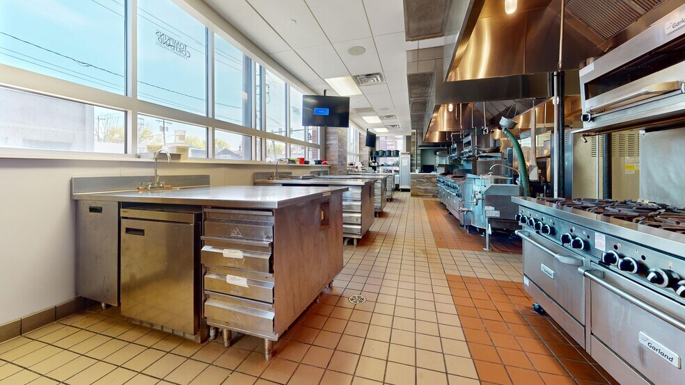 More Photos Of 235 S Cayuga St, Ithaca Specialty For Lease