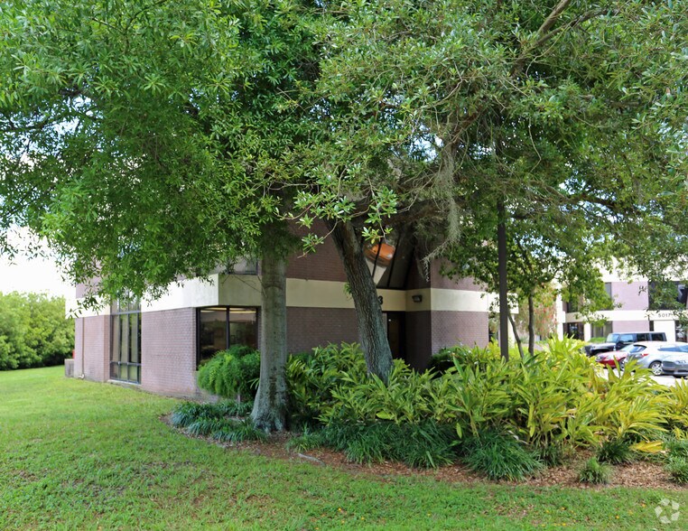 More Photos Of 5023 W Laurel St, Tampa Office For Sale