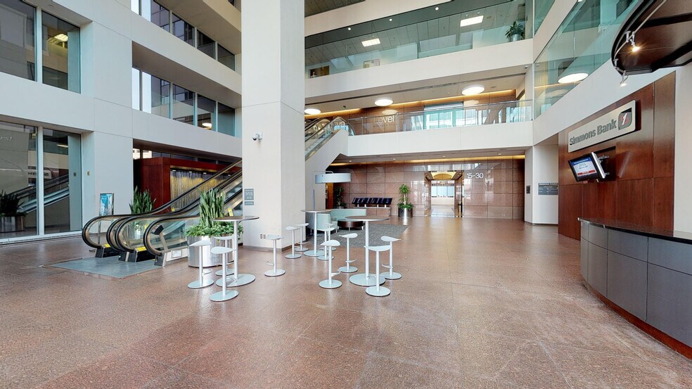 Primary Photo Of 425 W Capitol Ave, Little Rock Office For Lease