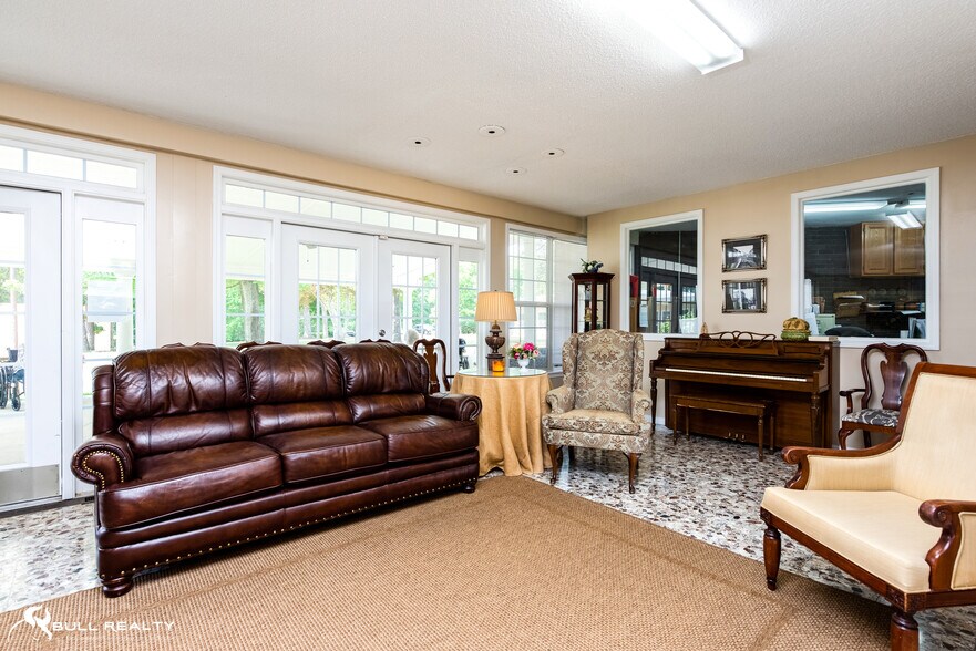 More Photos Of 184 Pine Ln, Washington Assisted Living For Sale