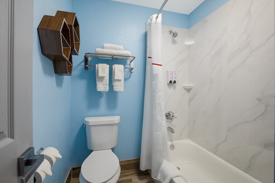 More Photos Of 4407 27th St, Orange Hotel For Sale