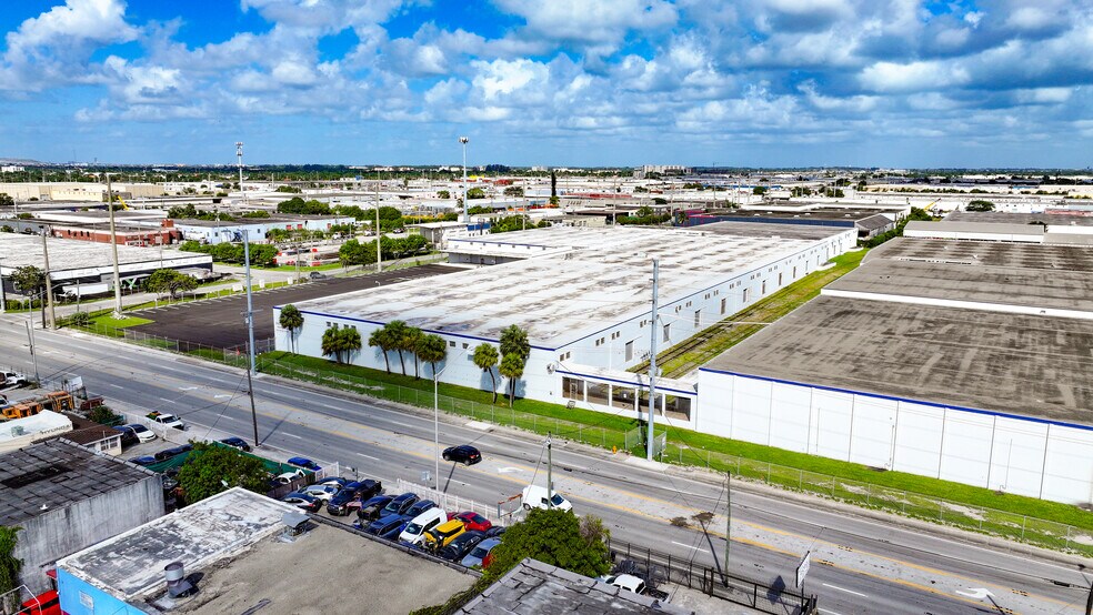 More Photos Of 3455 NW 54th St, Miami Warehouse For Lease