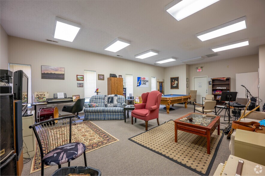 More Photos Of 7845-7857 Waverly Rd, Martinsville Medical For Sale