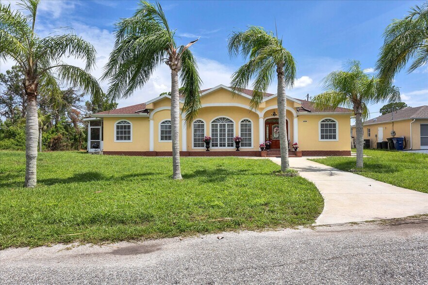 More Photos Of 12209 Cotorro Ave, North Port Specialty For Sale