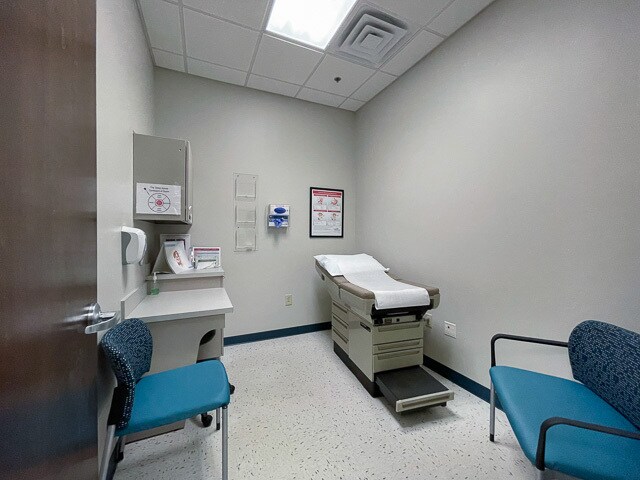 More Photos Of 160 MacGregor Pines Dr, Cary Medical For Sale