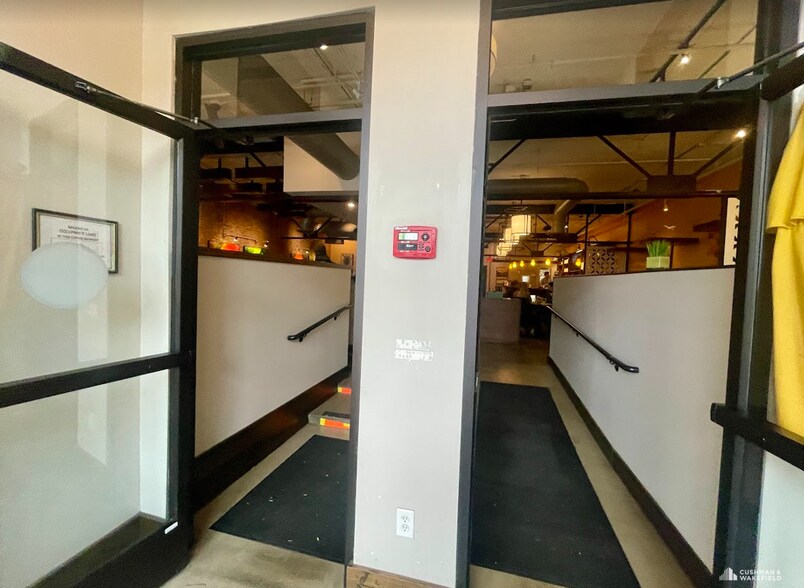 More Photos Of 230 S College Ave, Fort Collins Storefront For Lease