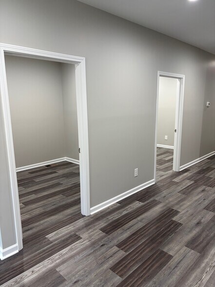 More Photos Of 140 Bridges Rd, Mauldin Office For Lease