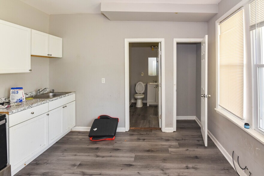 More Photos Of 128 S Philadelphia Blvd, Aberdeen Apartments For Sale