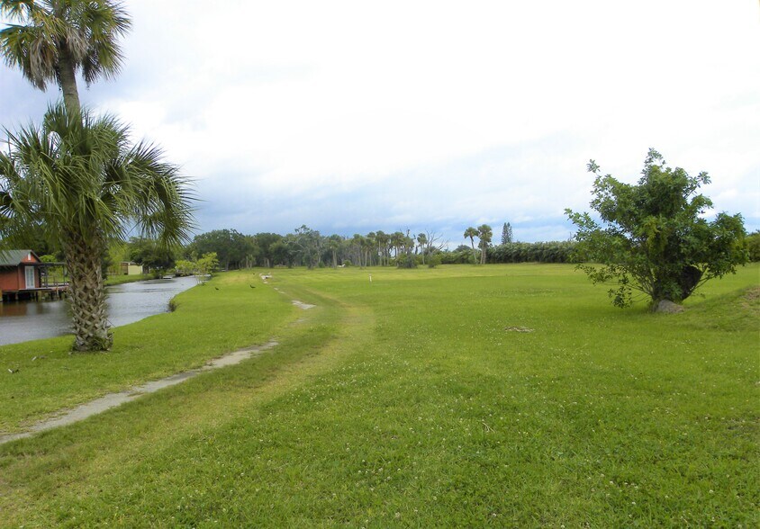 More Photos Of 35 Winar Dr, Merritt Island Land For Sale