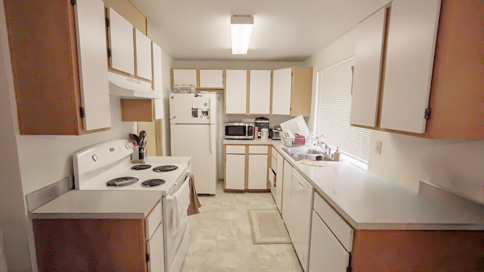More Photos Of 4846 S 48th St, Tacoma Apartments For Sale