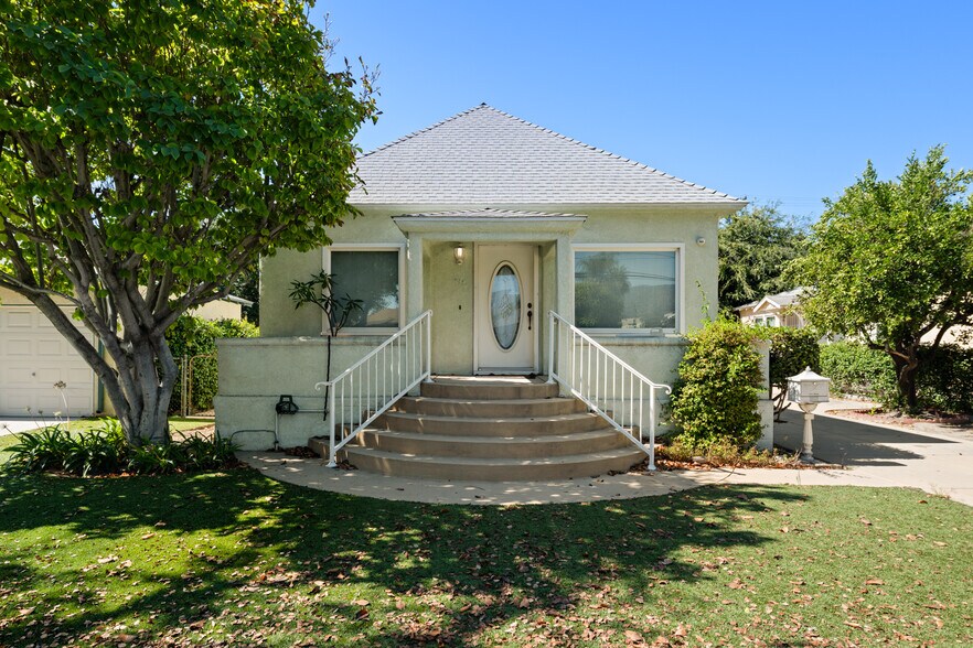 More Photos Of 445 S Main St, Burbank Apartments For Sale