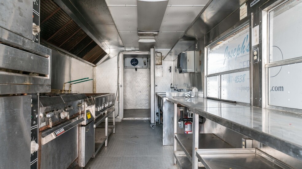 More Photos Of 271 Columbia Ave, Depew Lodge Meeting Hall For Sale