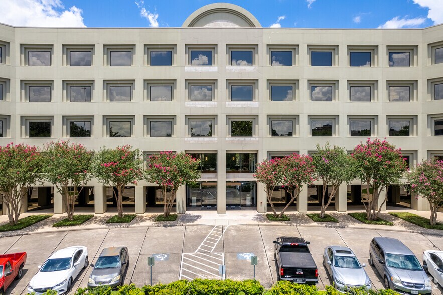 More Photos Of 16420 Park Ten Place Dr, Houston Office Residential For Lease