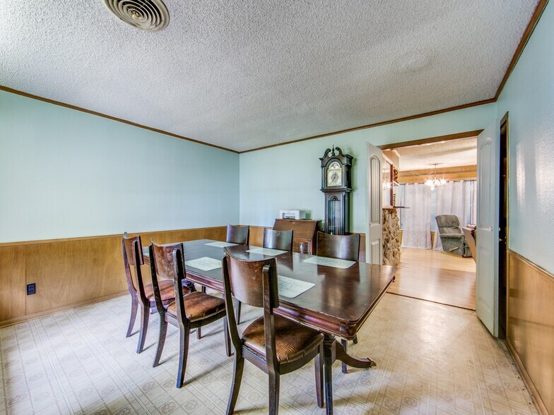More Photos Of 536 S School St, Boerne Land For Sale