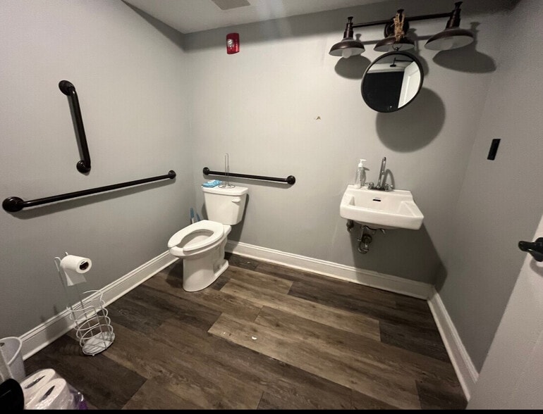 More Photos Of 4331 Main St, Philadelphia Apartments For Lease