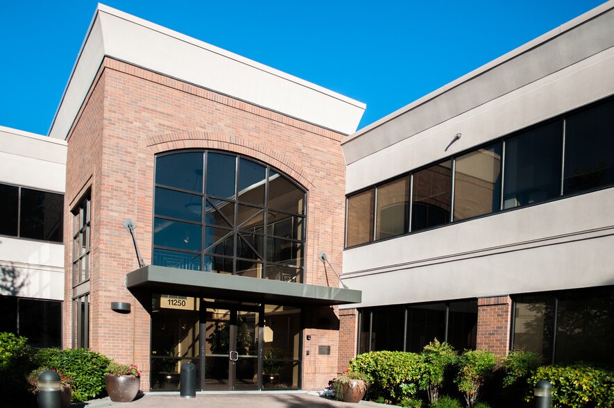 More Photos Of 11250 Kirkland Way, Kirkland Office For Lease