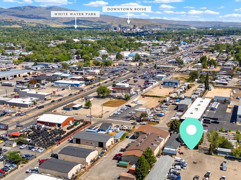 More Photos Of 114 W 43rd St, Garden City Warehouse For Sale