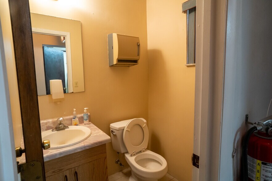 More Photos Of 4015 N Highway 1, Cocoa Office For Lease