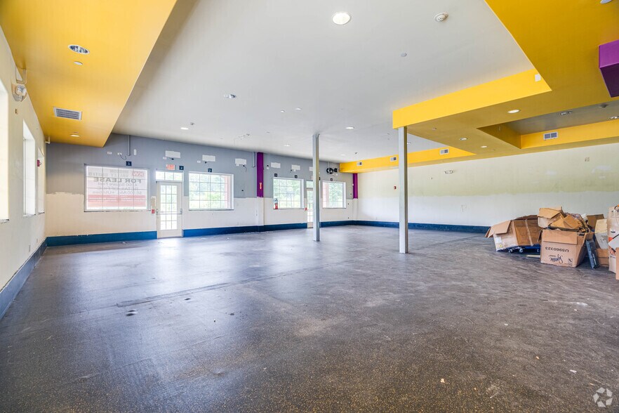 More Photos Of 22 US Highway 6, Port Jervis General Retail For Lease