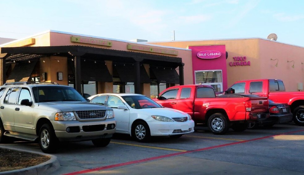 More Photos Of 2393 S Stemmons Fwy, Lewisville Fast Food For Sale