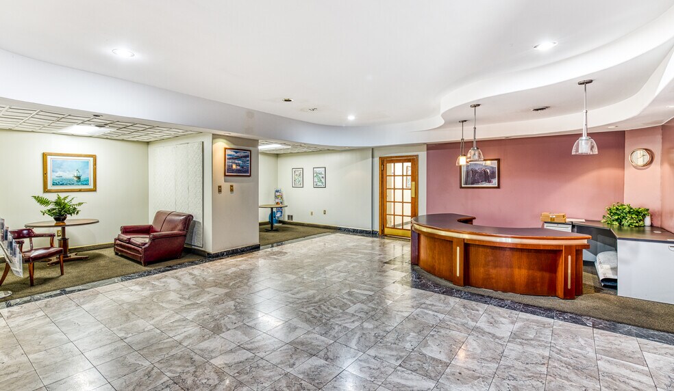 More Photos Of 1076 Airport Rd, Tappahannock Warehouse For Lease