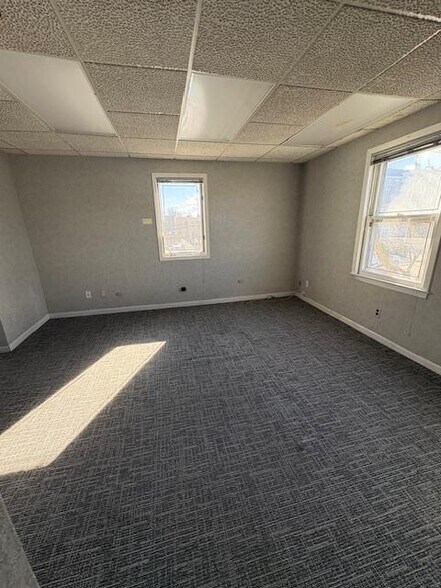 More Photos Of 128 Front St, Mineola Office For Lease