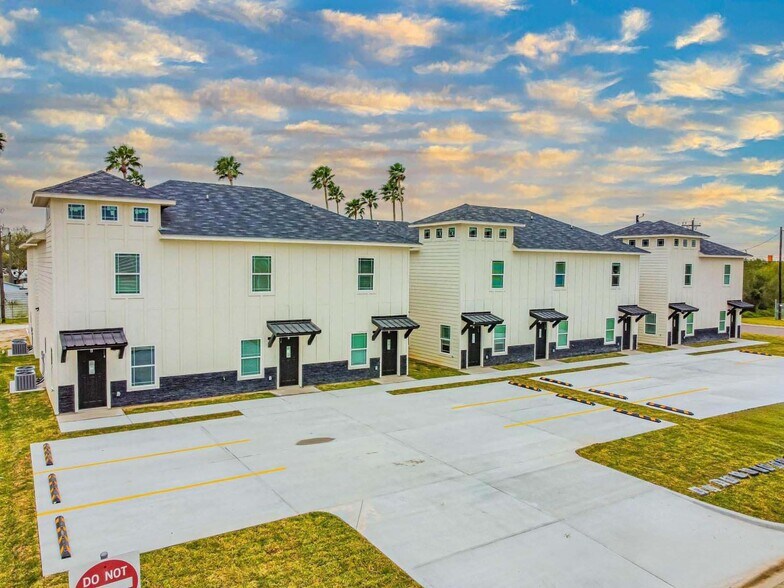 More Photos Of , La Feria Multifamily For Sale