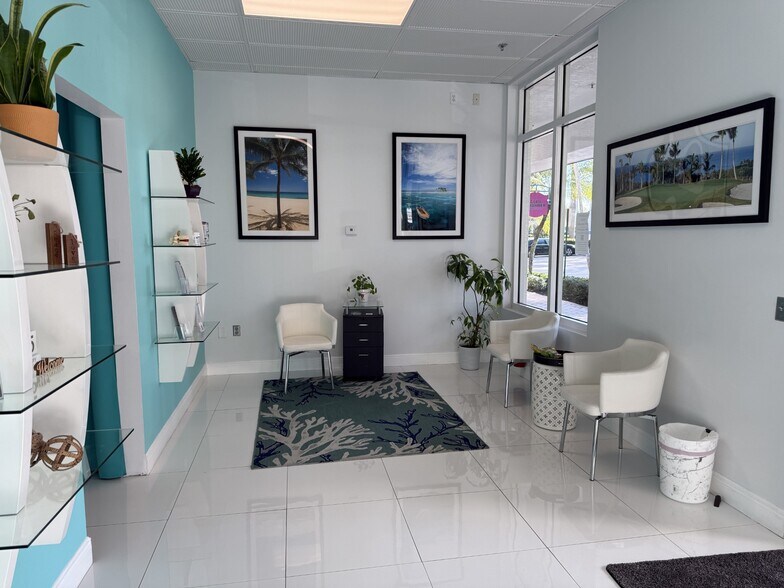 More Photos Of 1750 N Congress Ave, Boynton Beach Storefront For Lease