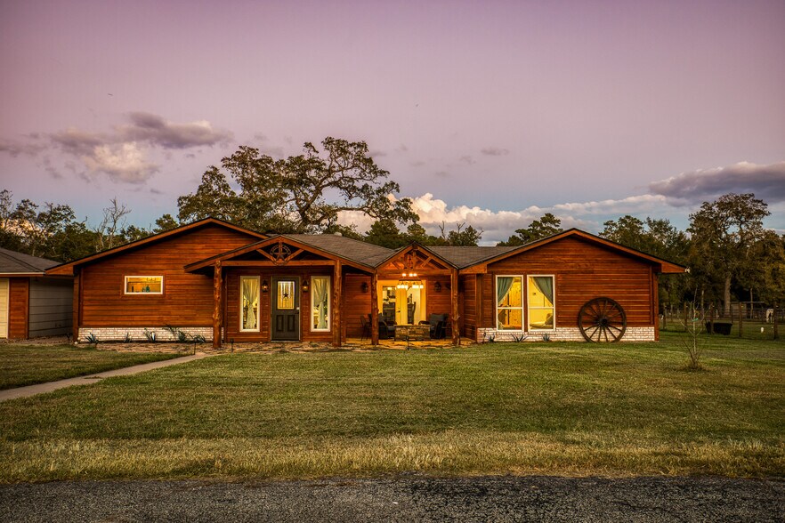 More Photos Of 23192 Murrell Rd, Hockley Lodge Meeting Hall For Sale