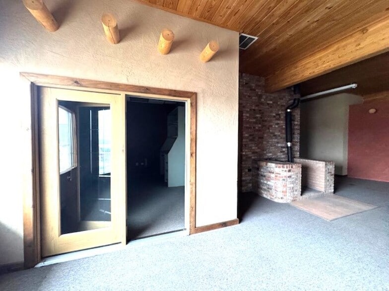 More Photos Of 17602 Highway 145, Dolores Warehouse For Sale