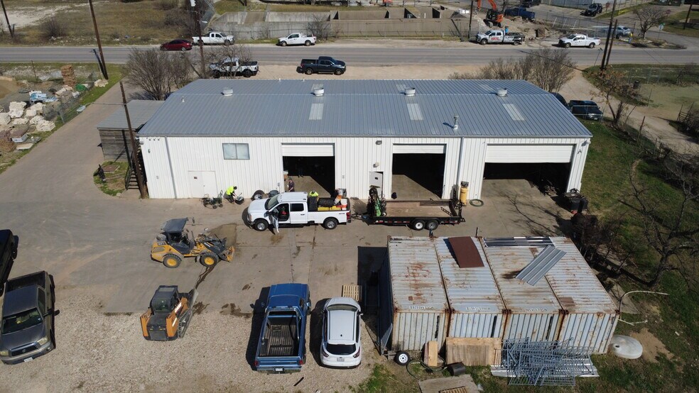 More Photos Of 2105 Howard Ln, Austin Warehouse For Lease