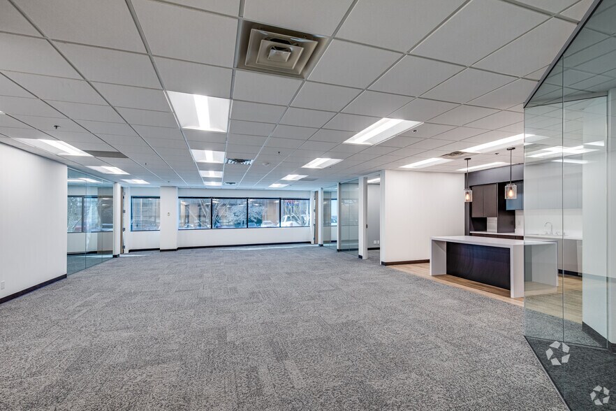 More Photos Of 1300 NE Godward St, Minneapolis Office For Lease