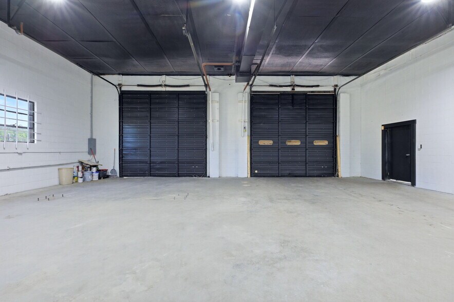 More Photos Of 702 W Dewitt Henry Dr, Beebe Freestanding For Sale