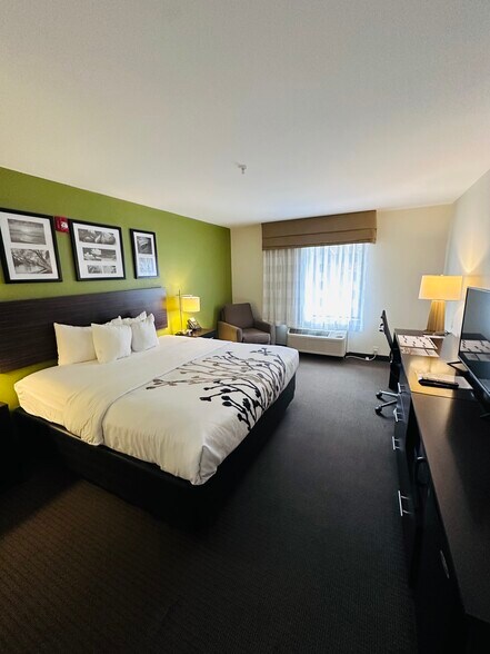 More Photos Of 4450 Rhea County Hwy, Dayton Hotel For Sale