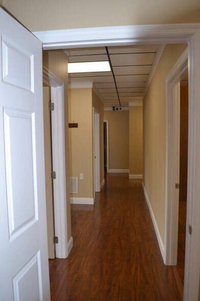 More Photos Of 29 Crestview Dr, Dunlap Loft Creative Space For Sale