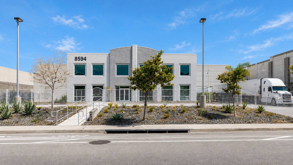 Primary Photo Of 8594 Siempre Viva Rd, San Diego Manufacturing For Lease