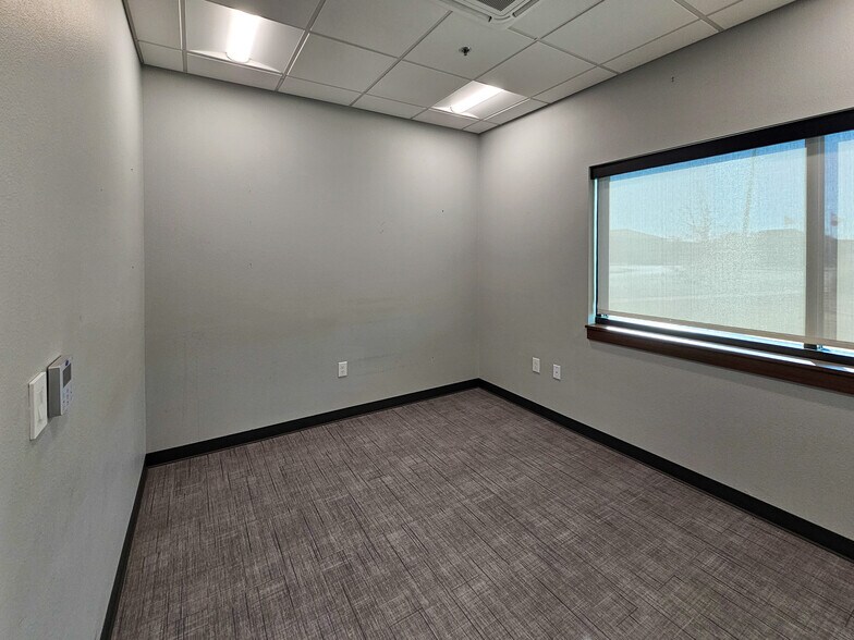 More Photos Of 6450 Central Park Blvd, Abilene Medical For Lease