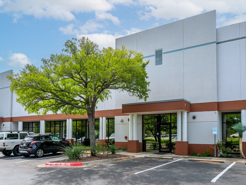 More Photos Of 4635 Boston Ln, Austin Light Manufacturing For Lease