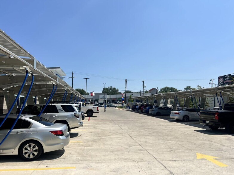 More Photos Of 6570 Babcock Rd, San Antonio Carwash For Sale