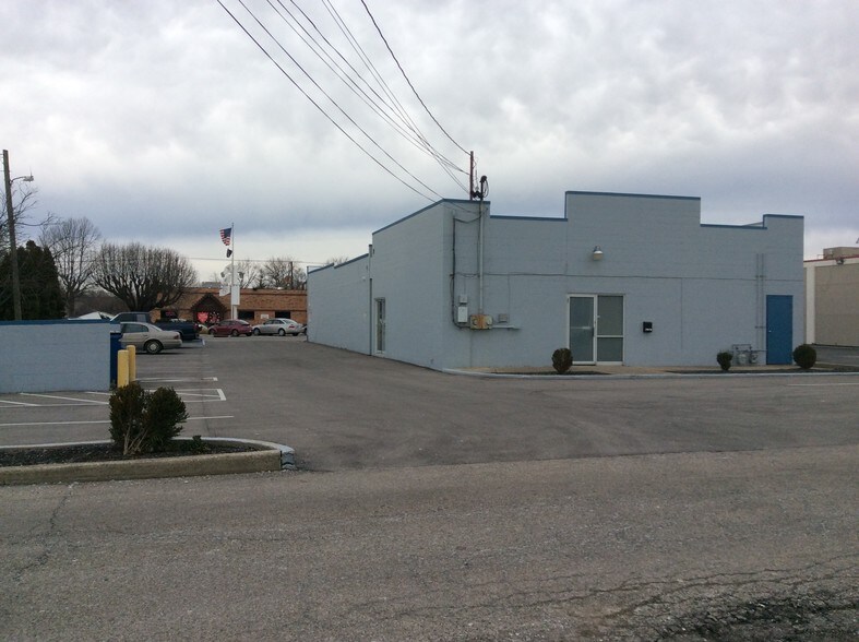 More Photos Of 707-709 Main St, Beech Grove Office For Sale